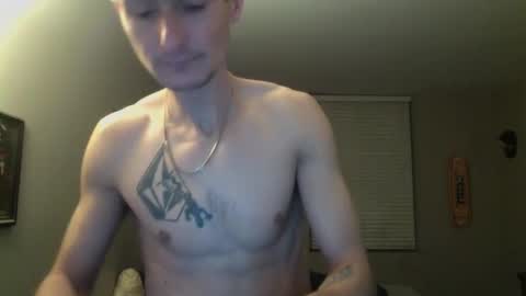 Snapshot of skater_v2 chatting on 10-12-25, 09:19 Christopher online show from 10-12-25, 09:19