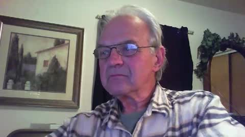 skeeeziks online show from 05-01-26, 01:32