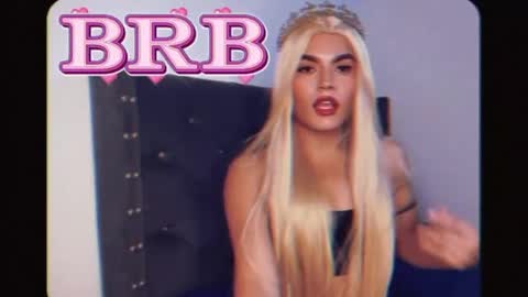 Snapshot of skhylar777 chatting on 10-11-25, 11:03 Brithany Williams online show from 10-11-25, 11:03