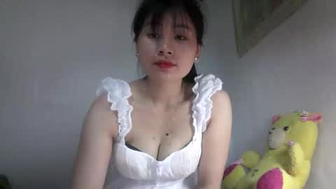 Shie online show from 04-28-26, 01:04