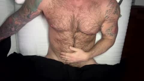 Snapshot of skimaskedbeef chatting on 02-10-25, 09:36 BEEF online show from 02-10-25, 09:36