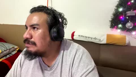 Elias online show from 01-05-25, 03:11