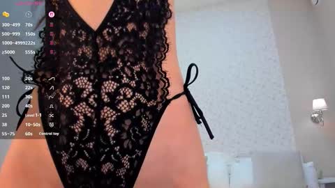 Alice GMT 2 Mon Tues Thur Fri Sun  0300am-0900am  online show from 11-13-25, 01:15