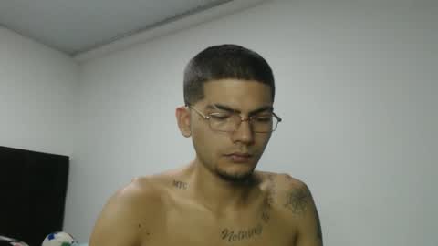 Snapshot of skinny_badboy chatting on 02-05-26, 03:11 E R O S online show from 02-05-26, 03:11