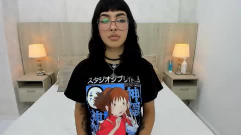 Snapshot of skinny_emily chatting on 11-07-25, 07:36 Emily Rojas online show from 11-07-25, 07:36