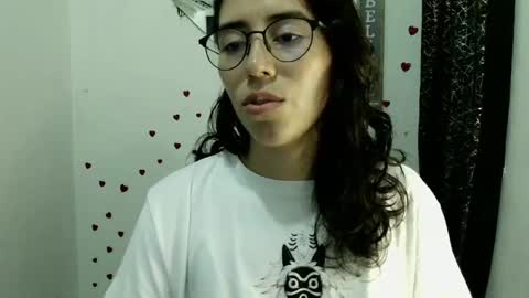 Raelle online show from 05-17-26, 01:14
