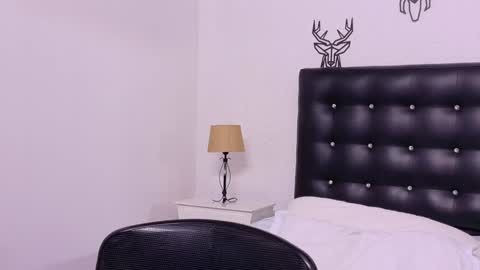 skinny_hottie18 online show from 12-27-24, 04:32