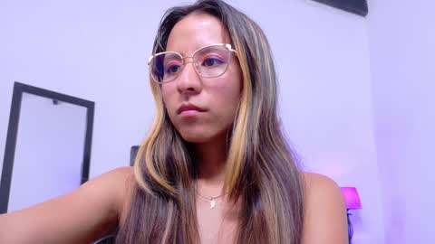 skinny_hottie18 online show from 02-06-25, 05:09