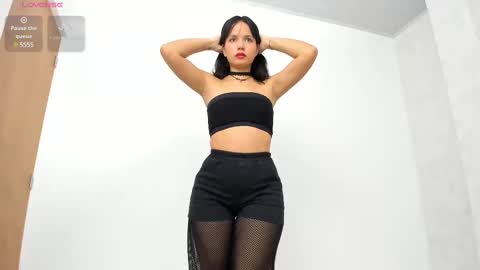 Snapshot of skinny_isabela chatting on 03-01-25, 11:28 Isabela online show from 03-01-25, 11:28