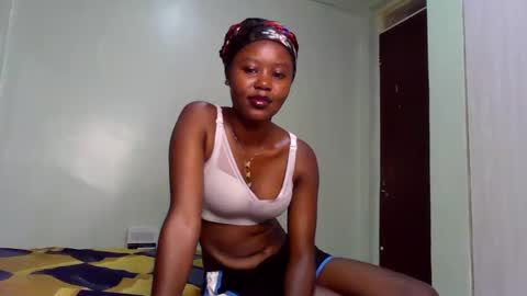 skinny_jass online show from 04-06-26, 03:02