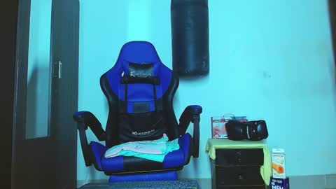 skinny marked online show from 01-27-25, 03:47