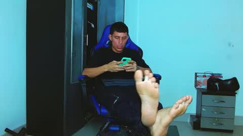 skinny marked online show from 02-15-25, 12:15