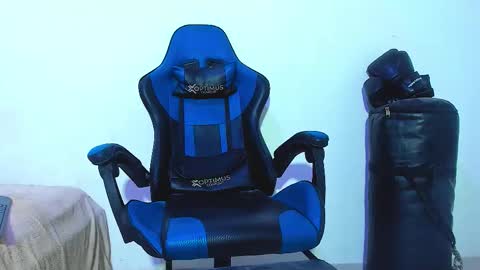 skinny marked online show from 12-23-25, 01:03