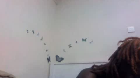 Snapshot of skinny_petite18 chatting on 07-08-26, 01:15 Munah online show from 07-08-26, 01:15