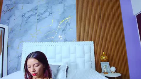 Snapshot of skinnyandcute_ chatting on 01-26-25, 07:20 Mariah Black  online show from 01-26-25, 07:20