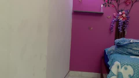 Snapshot of skinnybarbie022 chatting on 09-14-25, 12:32 barbi online show from 09-14-25, 12:32