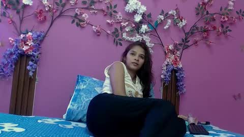 Snapshot of skinnybarbie022 chatting on 10-20-25, 01:17 barbi online show from 10-20-25, 01:17