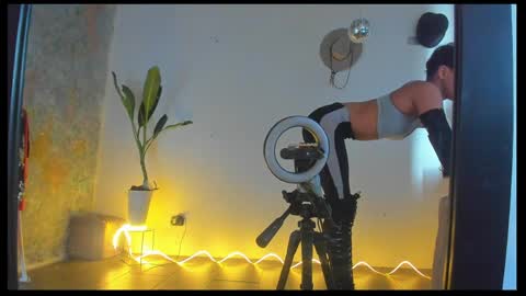 skinnybody_ online show from 04-07-26, 08:09