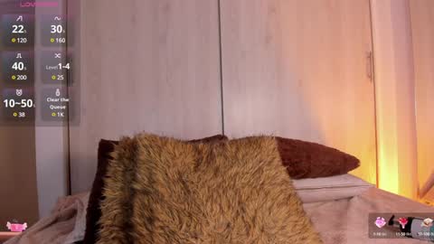 Mila online show from 01-22-25, 07:13