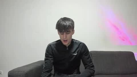 skinnyguywithbigd online show from 01-07-25, 08:10