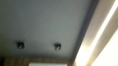 skinnykittencam online show from 02-18-26, 06:04