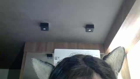 Snapshot of skinnykittencam chatting on 05-01-26, 12:32 skinnykittencam online show from 05-01-26, 12:32