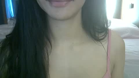 Snapshot of skinnykittencam chatting on 05-15-26, 02:24 skinnykittencam online show from 05-15-26, 02:24