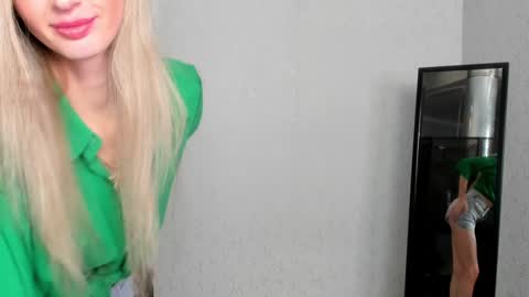 Skinnyladyy online show from 02-01-25, 08:08