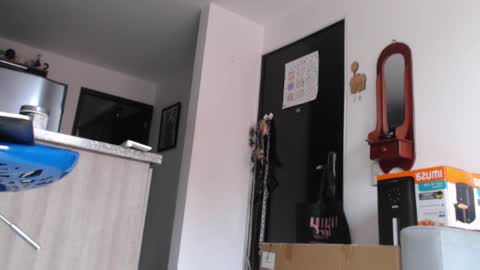 Snapshot of skinnylatin69 chatting on 03-06-25, 07:21 skinnylatin69 online show from 03-06-25, 07:21