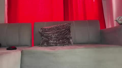 Snapshot of skinnylatin69 chatting on 09-12-25, 04:18 skinnylatin69 online show from 09-12-25, 04:18