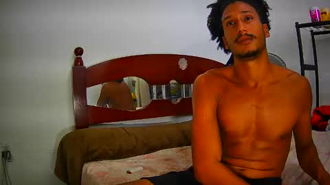 Skinny Latin Man online show from 02-17-25, 04:04