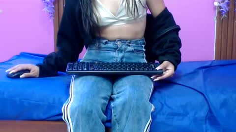 sofia online show from 12-21-25, 01:29