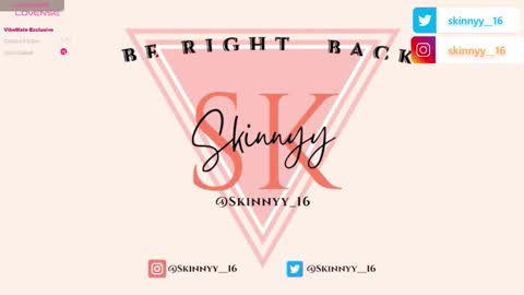 Snapshot of skinnyy_16 chatting on 10-27-25, 05:44 Skinny online show from 10-27-25, 05:44
