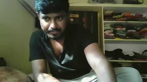 Snapshot of sklavepappu143 chatting on 11-24-25, 09:20 Indianslut1431 online show from 11-24-25, 09:20