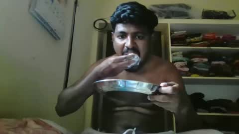 Snapshot of sklavepappu143 chatting on 11-25-25, 08:25 Indianslut1431 online show from 11-25-25, 08:25