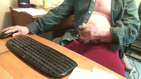 Snapshot of skn1960e chatting on 12-10-24, 02:50 skn1960e online show from 12-10-24, 02:50