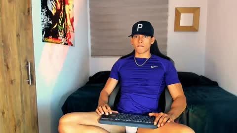 Liam Vokov online show from 01-08-25, 01:11