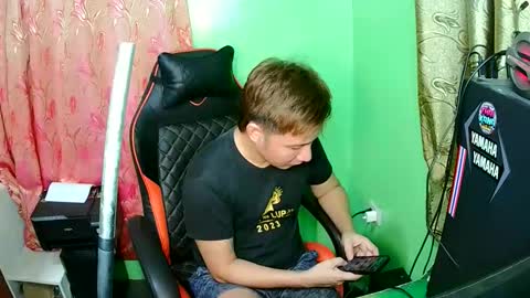 Snapshot of sky1441 chatting on 12-02-25, 10:53 sky1441 online show from 12-02-25, 10:53