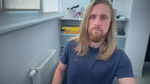 Snapshot of sky_guy25 chatting on 09-23-25, 08:50 sky_guy25 online show from 09-23-25, 08:50