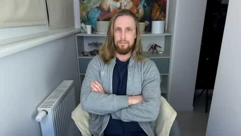 sky_guy25 online show from 04-21-26, 08:34