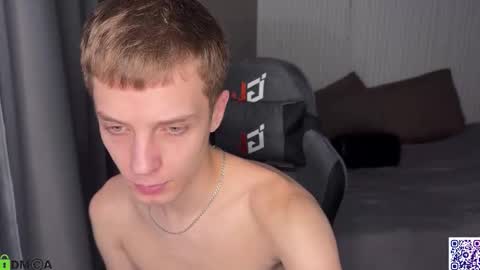 sky_hunter online show from 10-23-25, 03:00