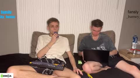 sky_hunter online show from 11-22-25, 06:18