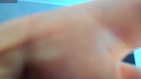 Snapshot of sky_kuper chatting on 09-17-25, 12:34 Sky online show from 09-17-25, 12:34