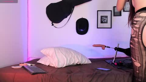 Snapshot of sky_nabi chatting on 02-05-25, 11:17 Nabi online show from 02-05-25, 11:17