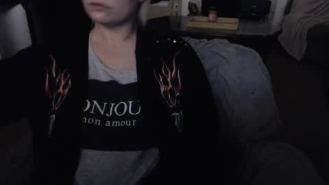 SKYLE   online show from 01-20-25, 05:48