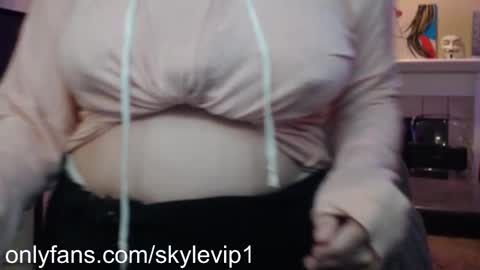 SKYLE   online show from 01-18-26, 12:25