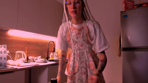 Snapshot of skyewavy chatting on 03-12-25, 08:52    online show from 03-12-25, 08:52