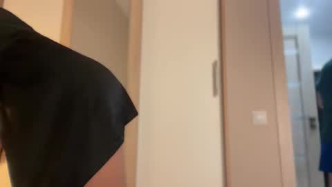 Snapshot of skyffi chatting on 10-14-25, 09:26 GARRY AND SOPHIA online show from 10-14-25, 09:26