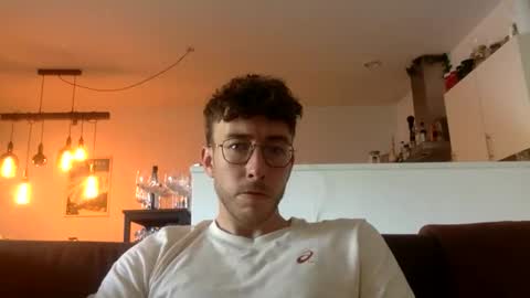 Snapshot of skyisthelimit1995 chatting on 09-14-25, 09:41 skyisthelimit1995 online show from 09-14-25, 09:41