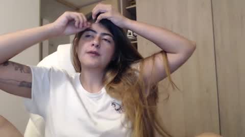 Skyler online show from 01-17-25, 03:34